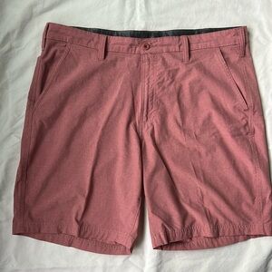 Men’s lightweight golf shorts
